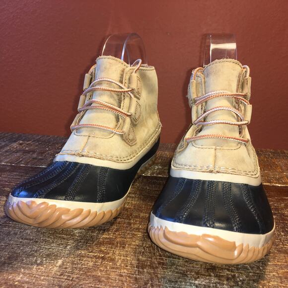 Sorel Out N About Plus Duck Rain Boot Bootie Womens 7.5 Waterproof Tan Gorpcore - Picture 4 of 12